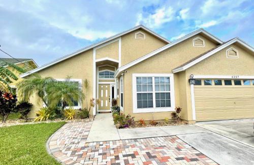 North Palm Beach Heights House | Perfect Jupiter Vacation House with Private Pool