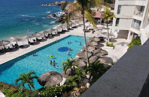 Costera Acapulco Hotel | PH Torres Gemelas
