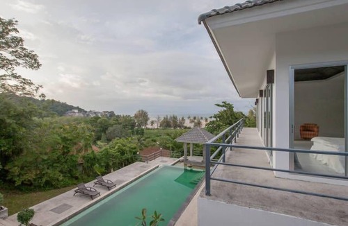 Sa Khu Villa | Phuket Seaview Villa; walk to beach
