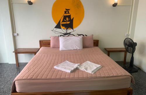 Saphli Hostel | Pirates Terrace โจรสลัด ชุมพร