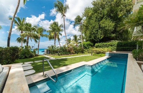 Old Trees Bay Apartment | Please Inquire Before Booking – Luxury Villa