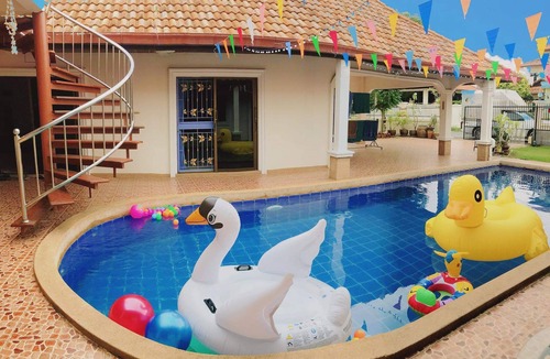 Pong Villa | Pool Villa Pattaya by Arrowmini