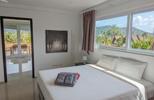 Klong Son Apartment | Poolside Apartments and Rooms - by KohChangVillas