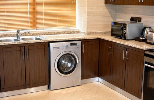 Old Dubai Apartment | Premium Hostel Sharing Near Burjuman Metro Great Location