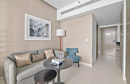 Downtown Dubai Apartment | Premium Studio with Canal View