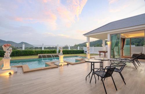 Nong Kae Villa | Prime Twilight 4-Bedroom Pool Villa with Mountains