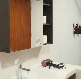 China Town Apartment | Private Full-Floor Spacious 5BR in China Town