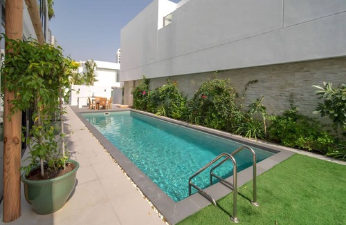 Al Barsha 1 Villa | Private villa with pool