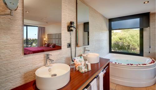 Cala Agulla Hotel | Protur Turo Pins 4* SUP