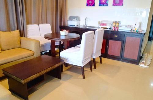 Puk Tian Apartment | Puektian Seaview Family Suite Pool