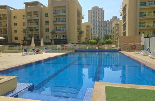The Greens Apartment | quiet green 1 bedroom for your rest
