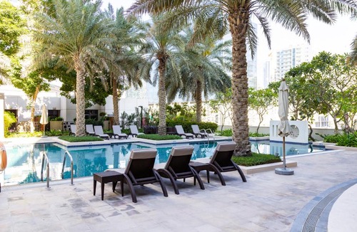 Downtown Dubai Apartment | Quintessential Quarters - Ultra-modern and Spacious Aparment