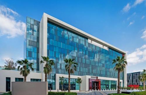 Dubai Hotel | Radisson RED Dubai Silicon Oasis