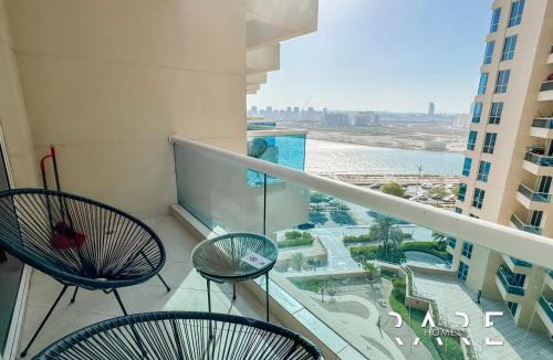 Dubai Production City Apartment | Rare Holiday Homes - Near City Center Ma'eisem - Pool view - Crescent Tower A - R706 - IMPZ