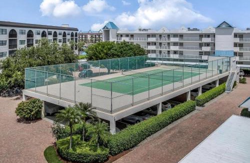 Marco Island House | Rare riverfront condo with pool, spa, and tennis court