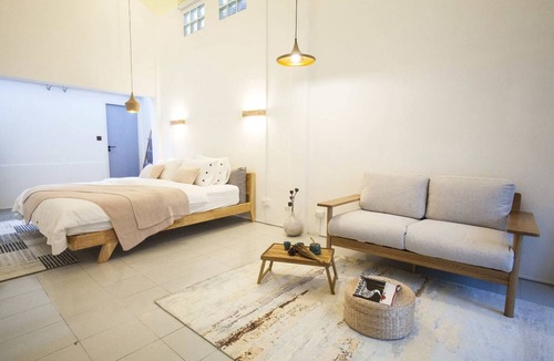 Ratchadaphisek House | Ratchada Retreat - Boutique homestay/MRT/Train Night Market