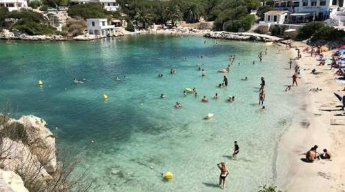 Son Carrio Apartment | Refreshing Pool & Beach in Capsigrany