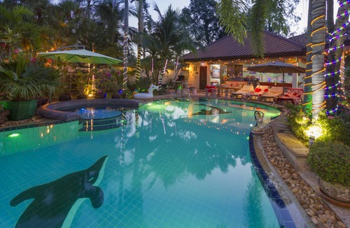 Nong Pla Lai Villa | Relaxing Palm Pool Villa & Tropical Illuminated Garden & Swimming Pool.