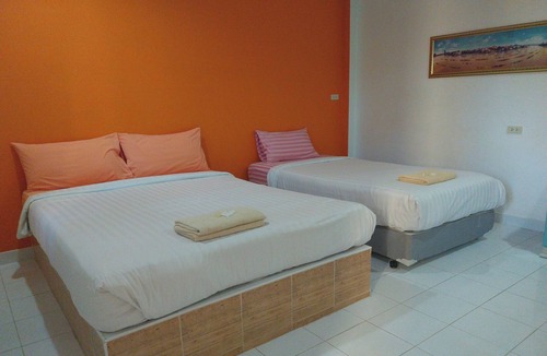 Bang Sare Hotel | Review Resort