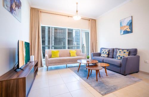Downtown Dubai Apartment | RH- Prime Location, Modern 01BR, Walk away from Dubai Mall & Burj Khalifa