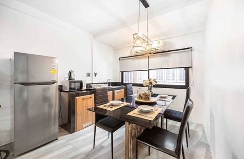 Din Daeng House | Roombix CityHouse -CozyHouse Chatuchak For 12 ppl - RB2