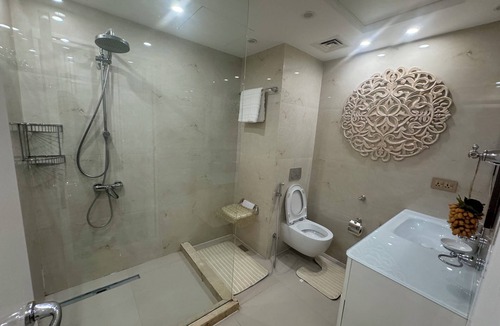 Jumeirah Beach Residence Hostel | ROYAL BEACH RESIDENCES