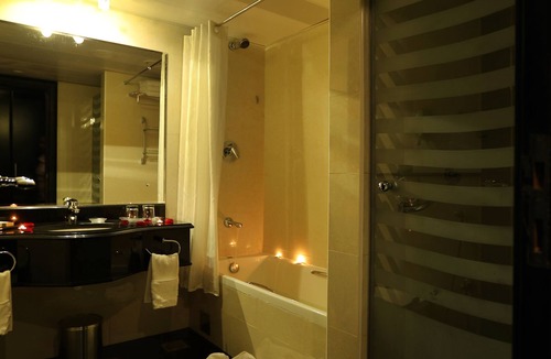 Al Nahda Hotel | Royal Grand Suite Hotel