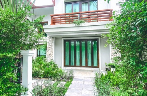 Saen Suk Villa | Royal Sammuk villas
