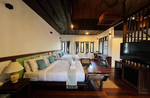 Thani Hotel | Ruean Thai Hotel