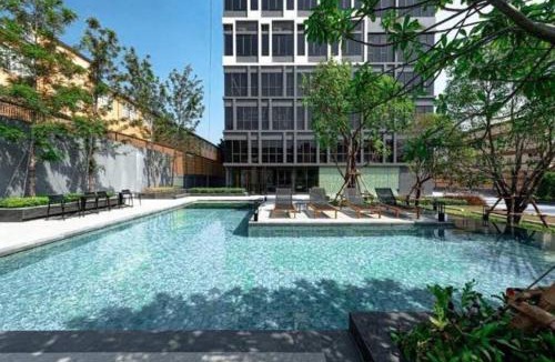 Phra Khanong Apartment | S87-7052 BTS Onnut High Floor Gym Swim Good View