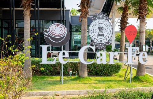 Khlong Khut Resort | Saint Tropez Resort