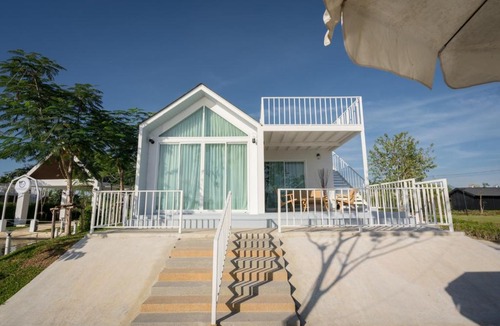 Sai Noi Hotel | Saksiam Valley