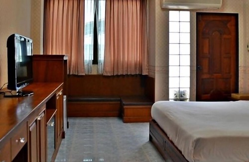 Chumphon Hostel | Salsa Hostel