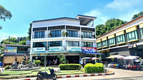 Rayong Apartment | Samed Port View