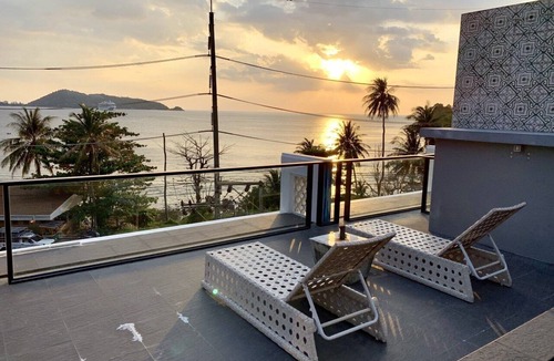 Patong Villa | ⭐Sanctuary Loft Villa 18BR Sleeps 38 w/Pool&Beach