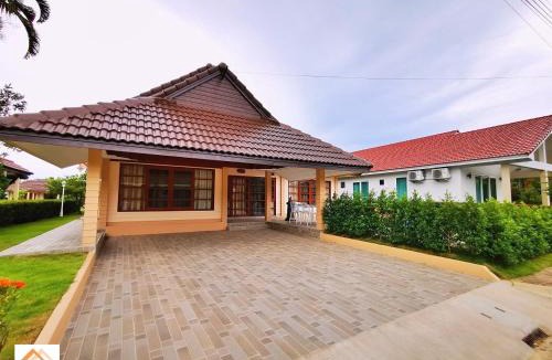 Chakphong Resort | Sand-D House Pool Villa C18 at Rock Garden Beach Resort Rayong