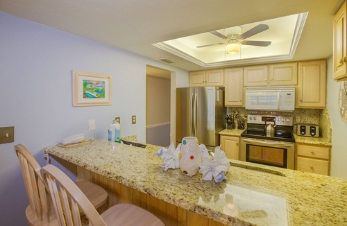 Sanibel Condo | Sanibel Beachfront Back on VRBO- 5 Star Ratings. Immaculate/Updated/On the Sand!