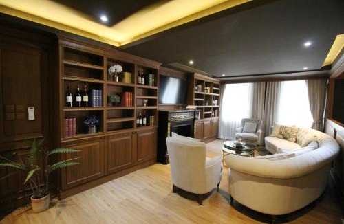 Chan Kasem Apartment | SASHA HOUSE
