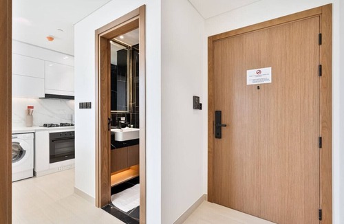 Dubai Sports City Apartment | Savis Home-Enjoy the City Skyline View