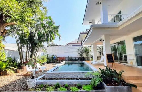 San Sai Villa | Serene Villa with Saltwater Pool & Peaceful Garden