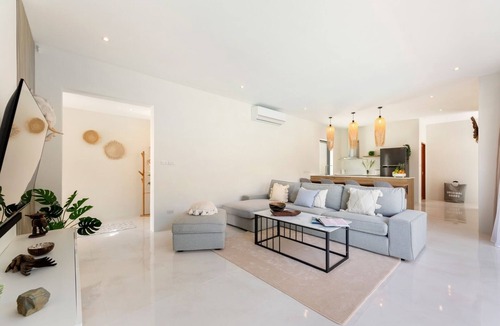 Hua Thanon Villa | Sereniwood 1 - 2BR Pool Villa