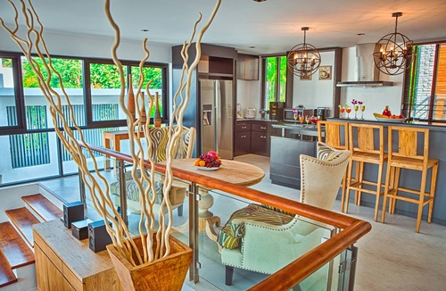 Cherngtalay Villa | Serviced Chic Grand Villa Luxury Time