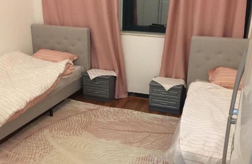 Trade Center Apartment | Sheikh Zayed Road girls only