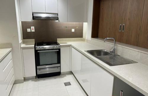 Deira Apartment | Sherina Plaza 2 Flat 103