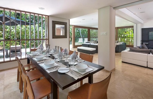 Gibbs Bay Villa | Shoestring