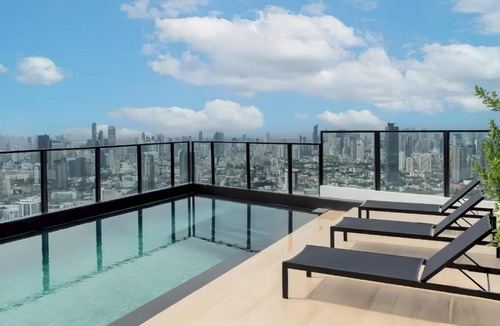 Huai Khwang Apartment | Siamese Residence Rama 9 Bangkok