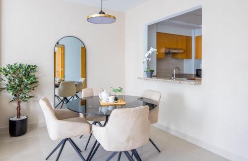 Downtown Dubai Apartment | Silkhaus elegant and Spacious 1BDR in Downtown near Business Bay