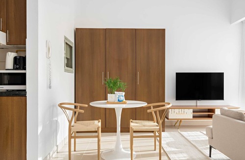 Dubai Apartment | Silkhaus Luxury Studio | Nova Tower | High Floor