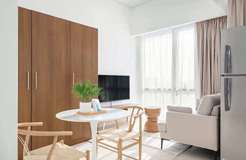 Dubai Apartment | Silkhaus Luxury Studio | Nova Tower | High Floor