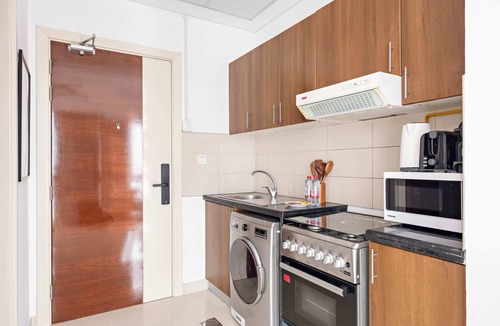 Dubai Apartment | Silkhaus Luxury Studio | Nova Tower | High Floor